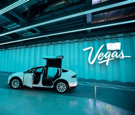 Elon Musk’s Las Vegas People Mover Open for Conventioneers.